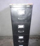 Meuble 4 tiroirs annee 60-70 Roneo