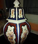 Vase avec couvercle Italy