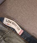 Jean Lévis jambes larges en bas 