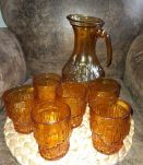 Service à orangeade, couleur ambre, vintage à souhait !