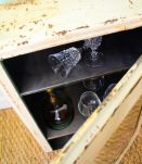 Armoire à pharmacie