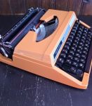Machine à écrire Silver Reed 100 orange