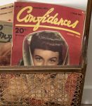 Porte-revues vintage bois et cannage