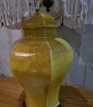 lampe asia socle bois  1970 abatjour  coton chiné avec perle