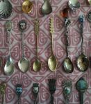 LOT d'anciennes petites cuillères de Collection ville pays e