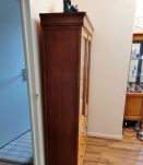 Bibliothèque en bon état