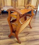 Porte revue avec tablette en bois