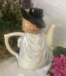 Pichet personnage ou théière en céramique