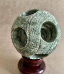 Boule de Canton en jade.