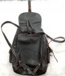 Sac berbère en cuir noir et tissu tissé rouge