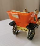 Voiture céramique vintage 12x8x8 cm