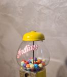 distributeur  bonbons cacahuetes 1970a 80