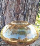 Grand globe vintage en verre jaune ocre