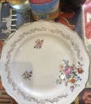 Service assiettes porcelaine amandinoise 