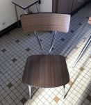 Buffet de cuisine en formica, sa table, ses chaises