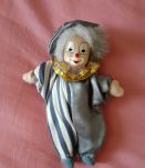 Poupées en porcelaine