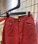 Jean vintage rouge taille haute Uniform
