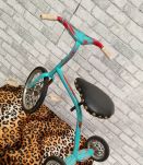tricycle 1950 belle patine   50x70 bon etat model  pour deco