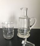 Carafe de chevet et son verre