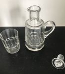 Carafe de chevet et son verre