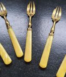 Fourchettes à dessert vintage