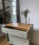 Commode vintage