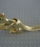 Casse noix/noisettes  vintage écureuil métal doré