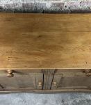 Buffet / meuble de rangement en pichepin XIXeme