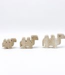 FAMILLE DE 3 CHAMEAUX EN TRAVERTIN PAR FRATELLI MANNELLI