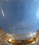 Carafe ancienne en verre granité bleu et liserés dorés