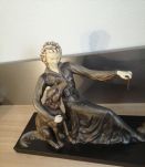 Statuette Femme avec barzoi