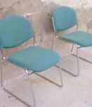 Paire de chaises empilables vintage
