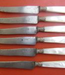 Série de couteaux ancien manche nacre
