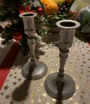 2 chandeliers en étain vintage 