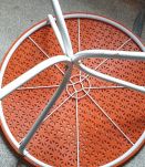 Table plastique orange