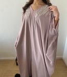 Robe longue ample / manches chauve-souris