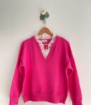 Pull col V fuchsia et dentelle anglaise