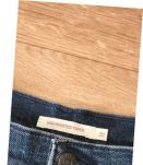 Levi's high waisted taper W31L27