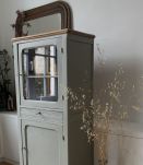 Vitrine Bonnetière vintage