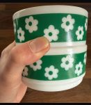 2 ramequins  Flower pop Arcopal
