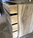 Commode ancienne en noyer 