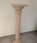 Colonne en marbre du Portugal