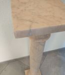 Colonne en marbre du Portugal