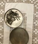 Boîte en étain art nouveau