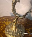 lampe de 1900 a 1930 bronze et laiton et magnifique tulipe  