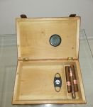 Boite à Cigares "VEGAS ROBAINA" de CUBA signé Sanchez DUGA -