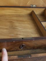 Travailleuse d'époque Louis Philippe