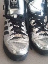 Adidas jeremy scott t39