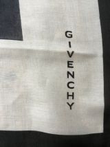 Foulard Givenchy neuf 