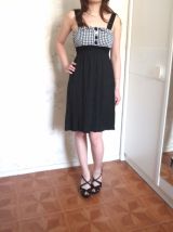 Robe noire carreaux vichy lacet boutons T36